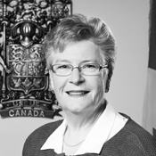 L'honorable Deborah Grey